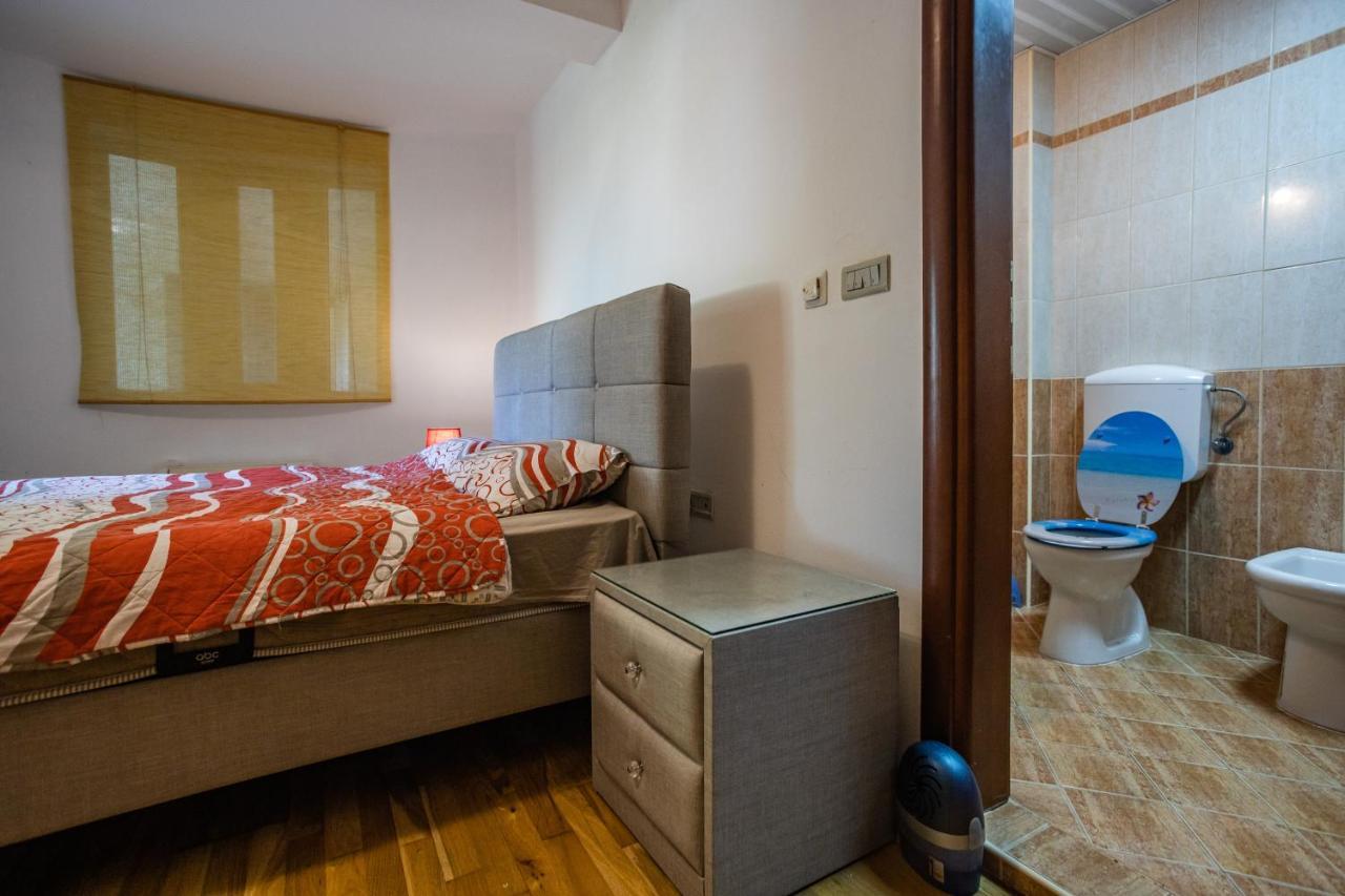 Ana Apartment Kotor Buitenkant foto